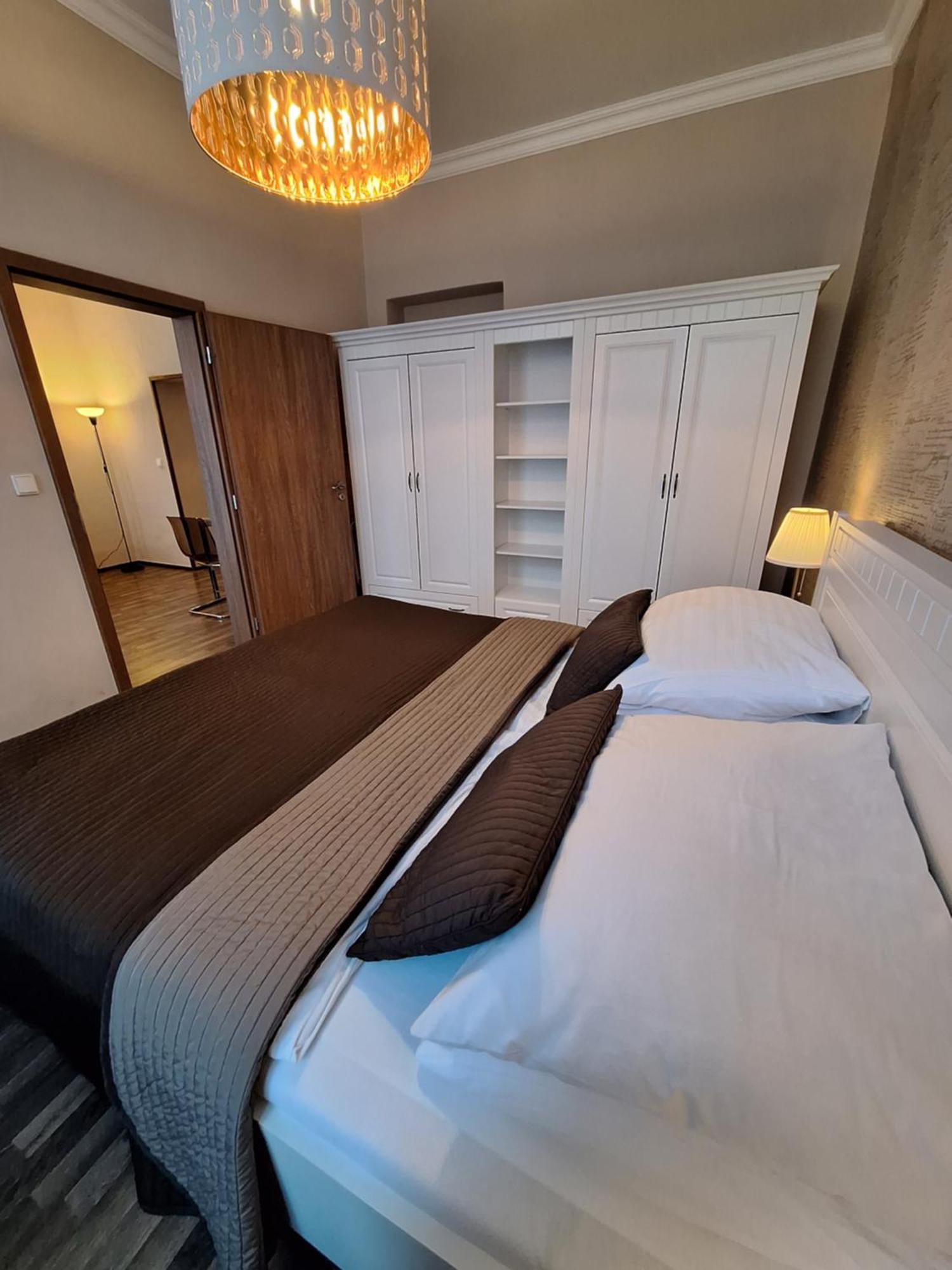 Residence Moravia Apartments Karlovy Vary Bagian luar foto