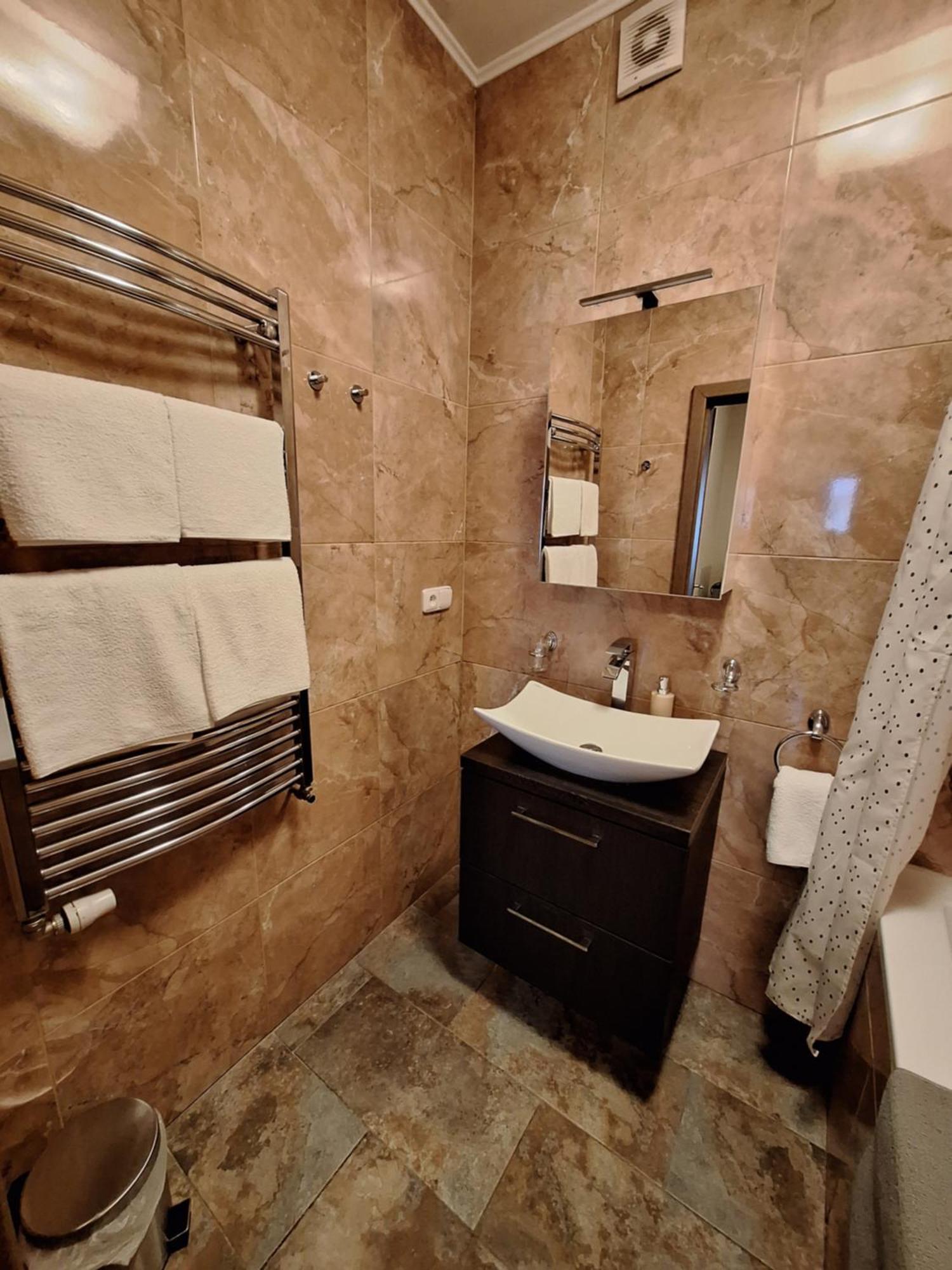 Residence Moravia Apartments Karlovy Vary Bagian luar foto