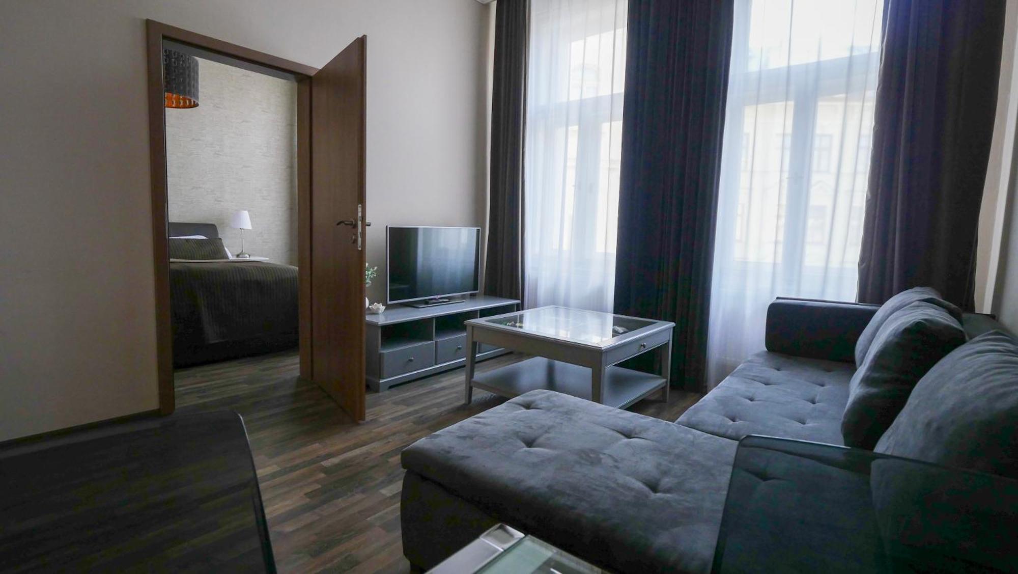 Residence Moravia Apartments Karlovy Vary Bagian luar foto